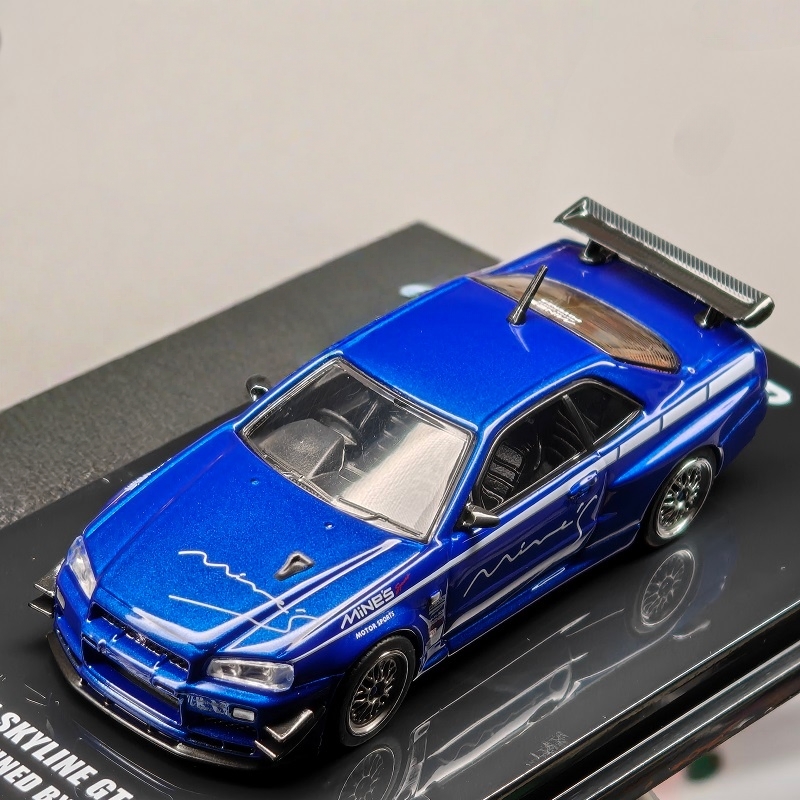 Model Kit R34 - INNO64 1:64 MINE'S R34 V-SPEC ブルーダイキャストモデルカーによるチューニング