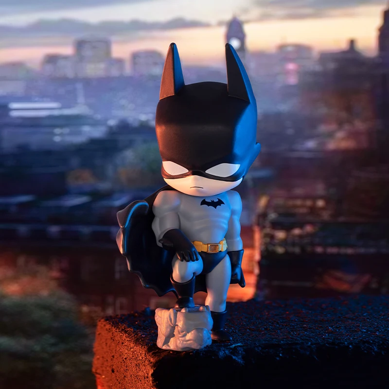 POP MART DC ゴッサムシティシリーズ ミステリーボ - Model Kit Batman のレビューと価格