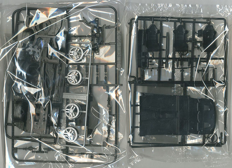 アオシマ 05733 1/24 頭文字D スカイライン GT - Model Kit R34 のレビューと価格