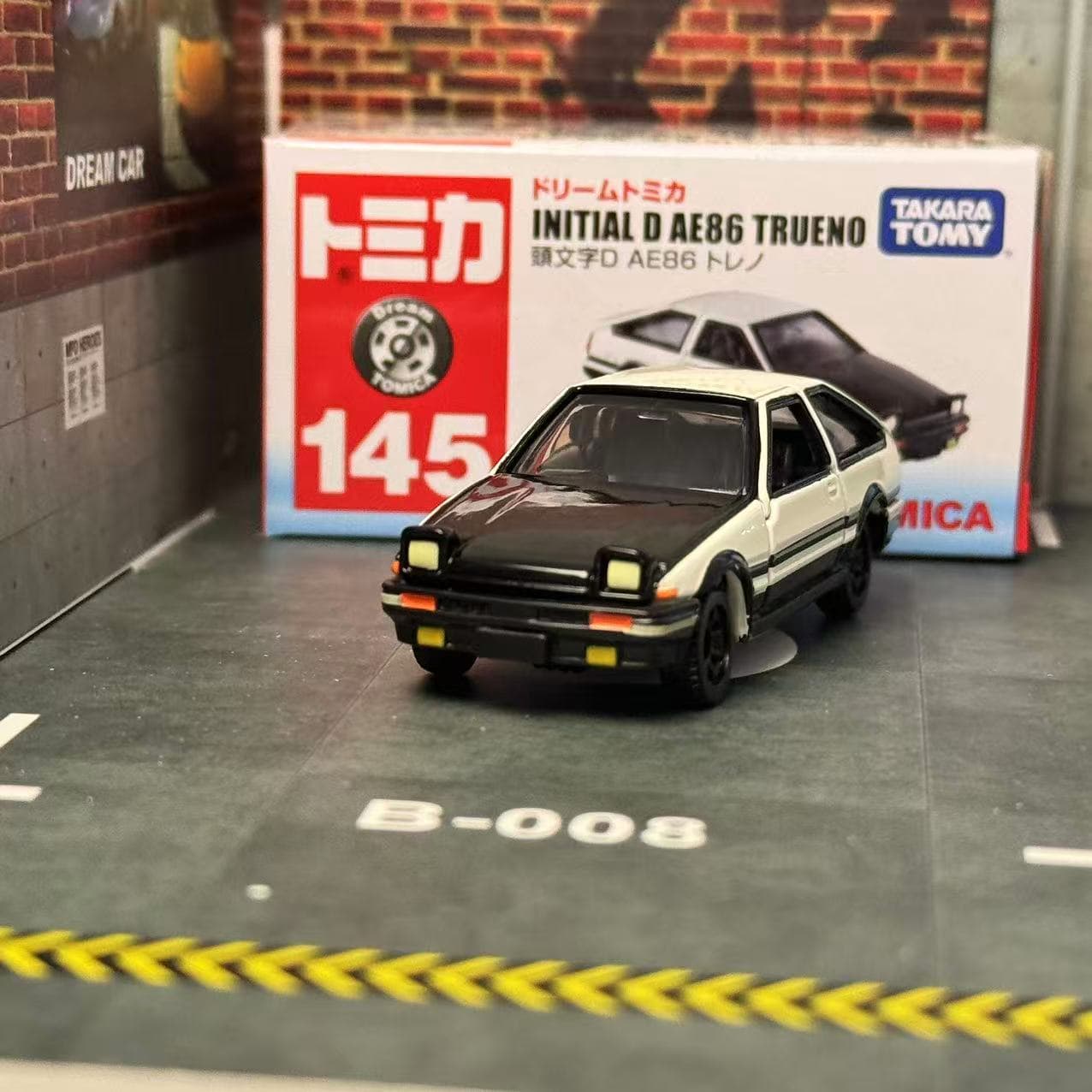 ドリームトミカNO. 145 頭文字 D AE86 トレノト - Model Kit Ae86 のレビューと価格