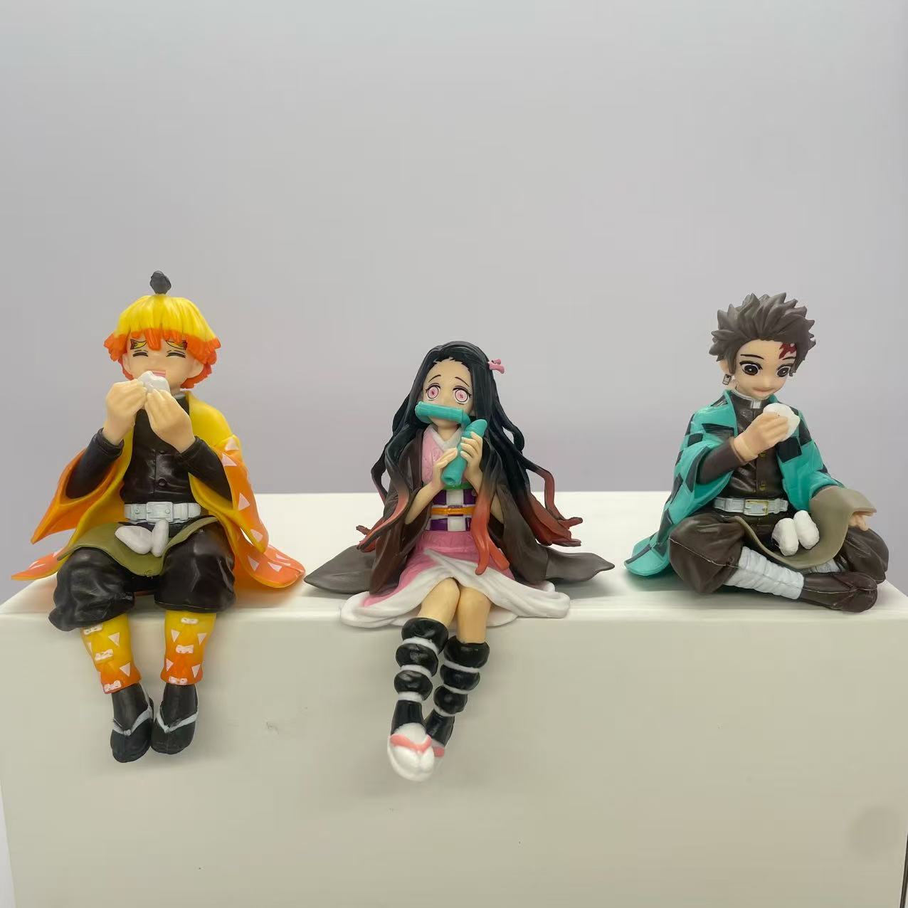 アニメ鬼滅の刃アクションフィギュア  竈門炭治郎  竈門善逸 - Model Kit Nezuko のレビューと価格