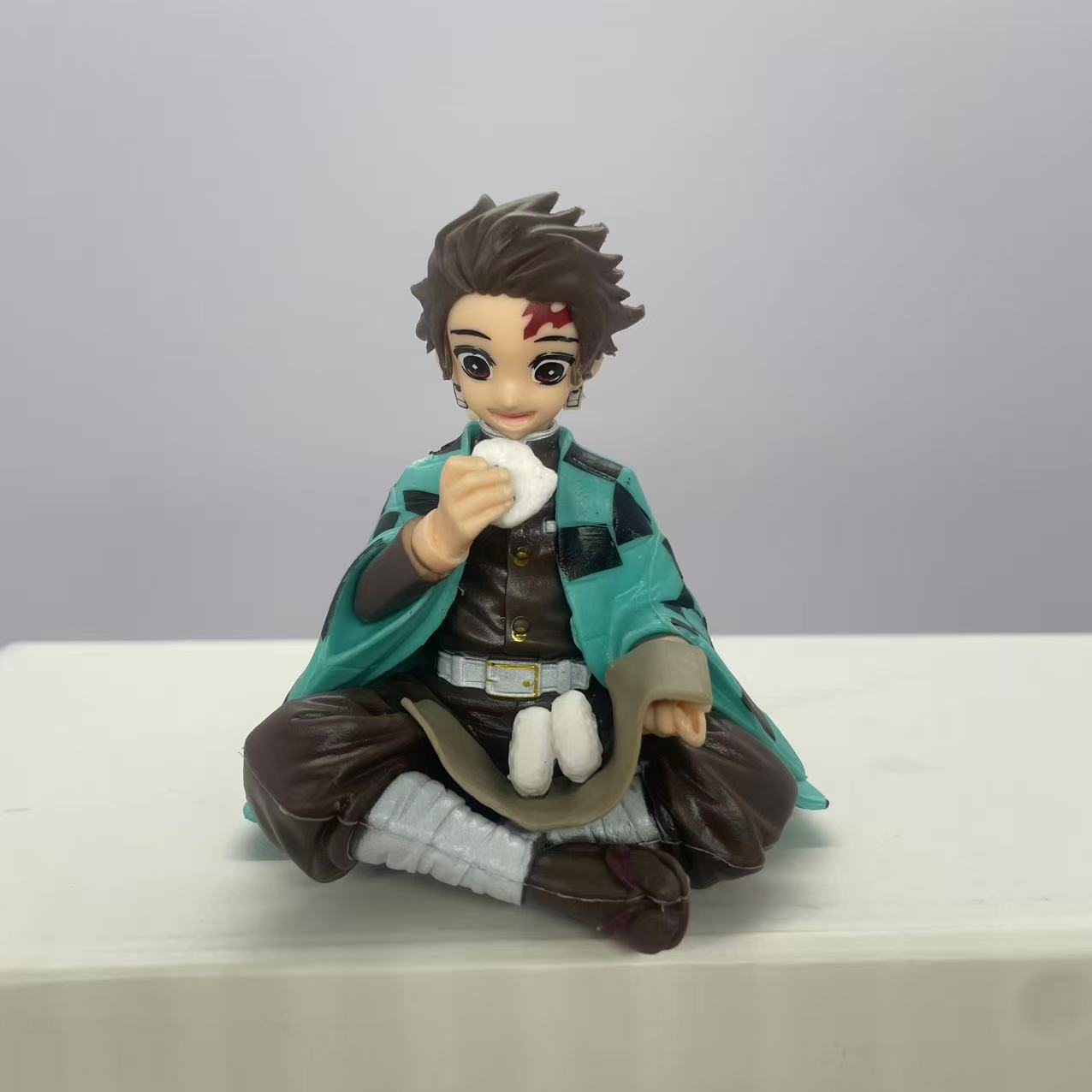 アニメ鬼滅の刃アクションフィギュア  竈門炭治郎  竈門善逸 - Model Kit Nezuko のレビューと価格